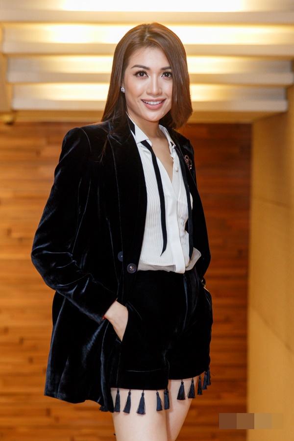 Diva Hồng Nhung lột xác khó hiểu - Thành Lộc phá vỡ quy tắc thời trang lọt top sao xấu-8