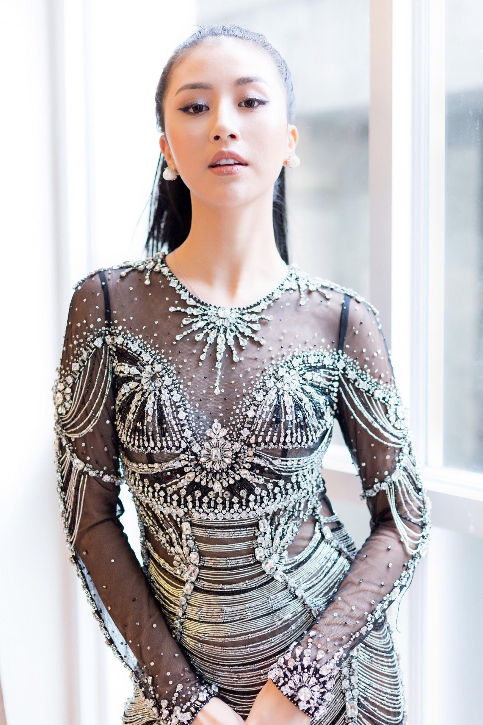 Váy sexy trưởng thành của Quỳnh Anh Shyn hóa ra được diva Thu Minh mặc từ 5 tháng trước-2