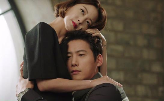 Cái kết bất ngờ cho cô nàng thi thoảng lại lén nhét tiền vào ví bạn trai nghèo-1