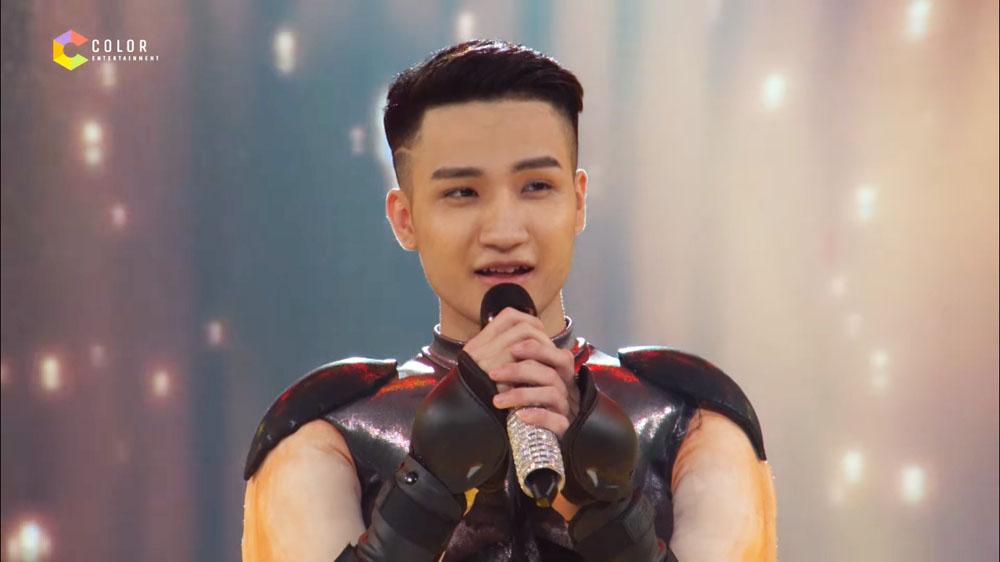 Chàng trai có góc nghiêng thần thánh cả gan phá hit Phía sau một cô gái-3