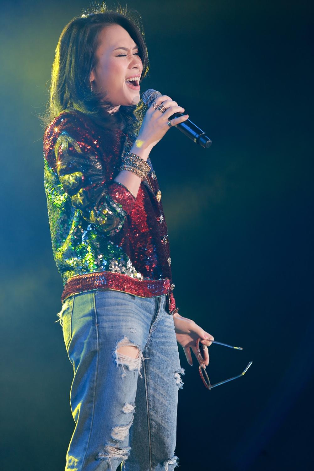 Mỹ Tâm khiến hàng ngàn fan phát cuồng khi thể hiện điệu nhảy say rượu trứ danh-4