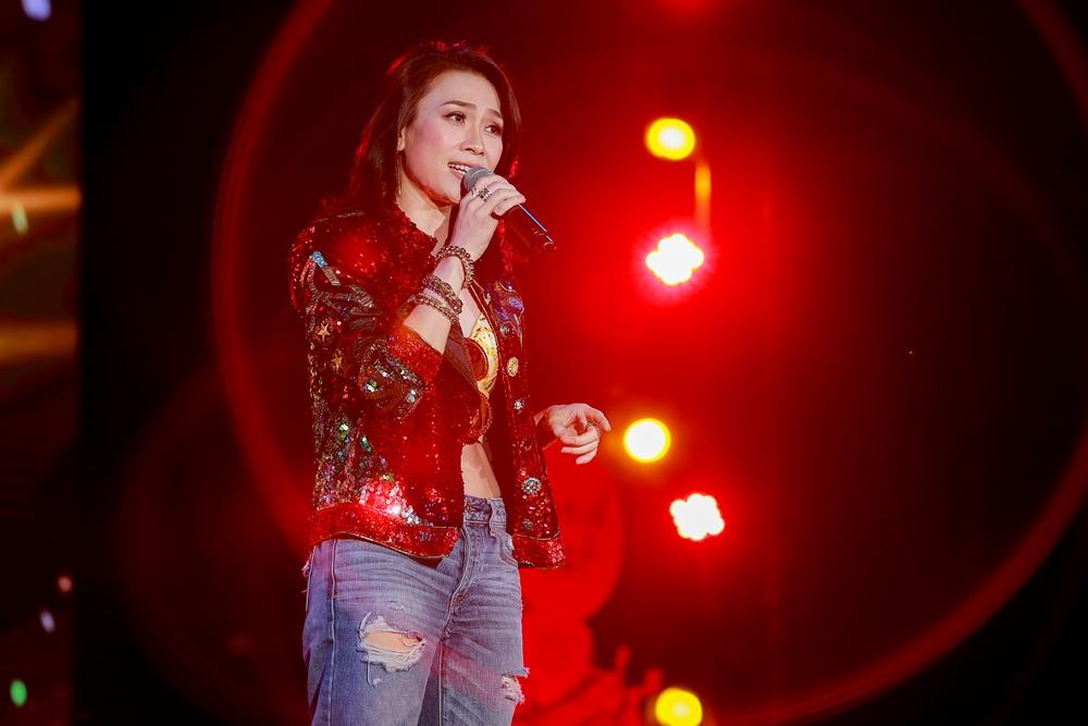 Mỹ Tâm khiến hàng ngàn fan phát cuồng khi thể hiện điệu nhảy say rượu trứ danh-6