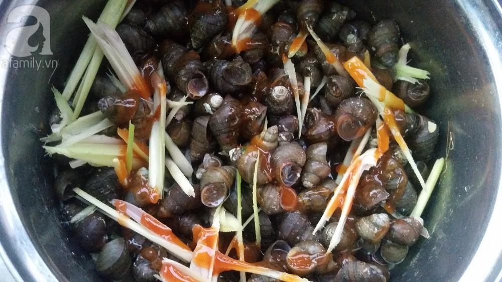 Chiều đông lạnh có ốc xào dừa ăn vặt thì không còn gì thích bằng-2