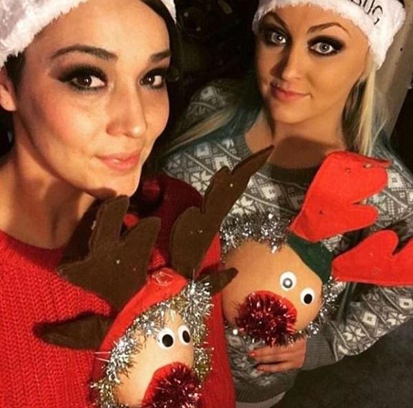 Xu hướng trang trí ngực trần trở thành hot trend trong mùa Giáng sinh năm nay-2