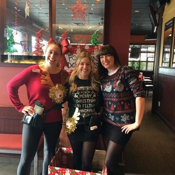 Xu hướng trang trí ngực trần trở thành hot trend trong mùa Giáng sinh năm nay-3