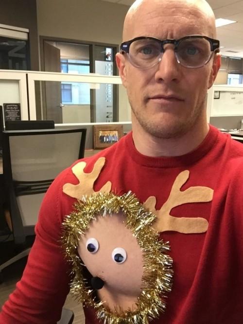 Xu hướng trang trí ngực trần trở thành hot trend trong mùa Giáng sinh năm nay-6