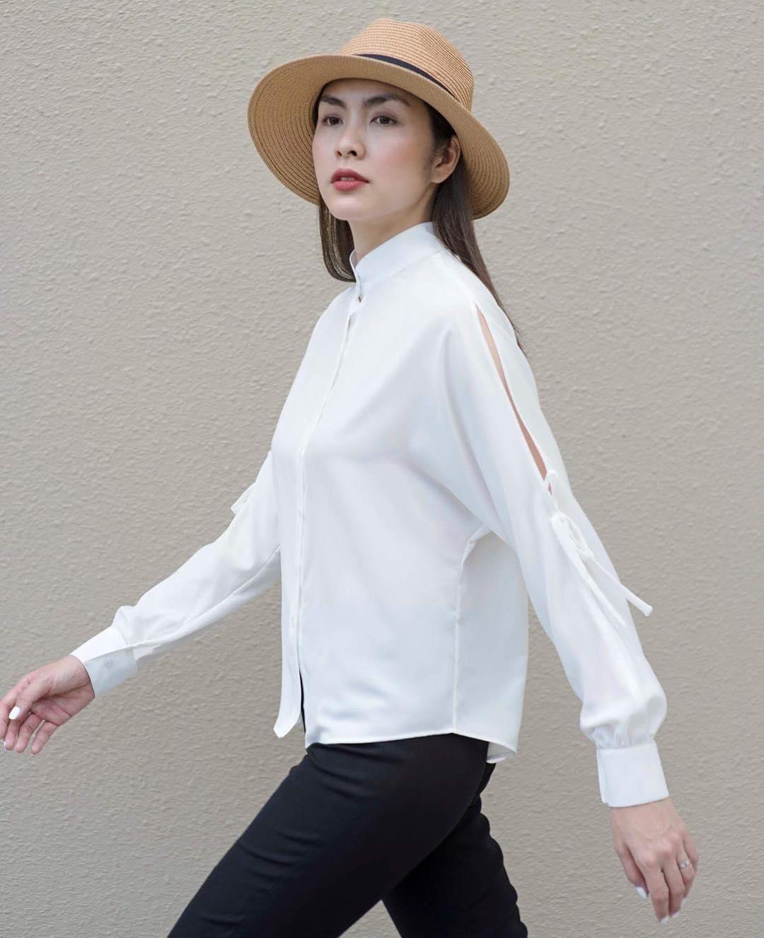 Tin sao Việt: Văn Mai Hương e ấp tình tứ bên trai lạ-9