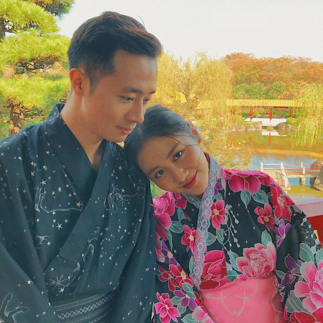 Tin sao Việt: Văn Mai Hương e ấp tình tứ bên trai lạ-1