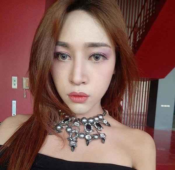 Từng bị cha đẻ miệt thị giới tính, chàng trai lột xác vô cùng xinh đẹp-3