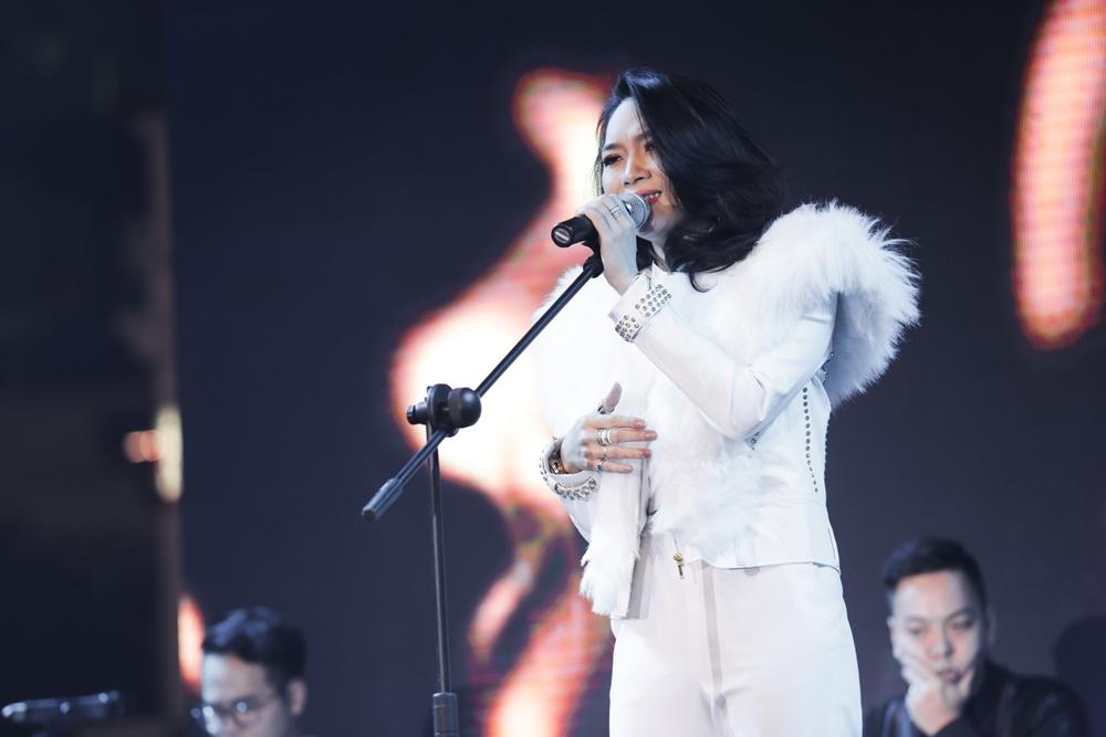 Mỹ Tâm đội mũ gấu nhảy điệu say rượu tới 2 lần để chiều lòng 10.000 khán giả-7