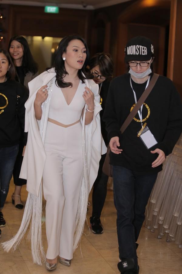 Soobin Hoàng Sơn xin Mỹ Tâm tặng đĩa có chữ ký mà... thất bại-1