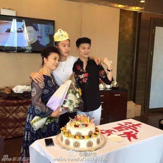 Vì sao suốt 17 năm người ta vẫn tin Phạm Băng Băng là mẹ đẻ của chính em trai mình?-8