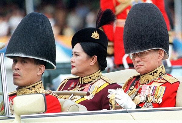Mối nhân duyên trời định của vị vua được cả đất nước Thái Lan tôn thờ-4
