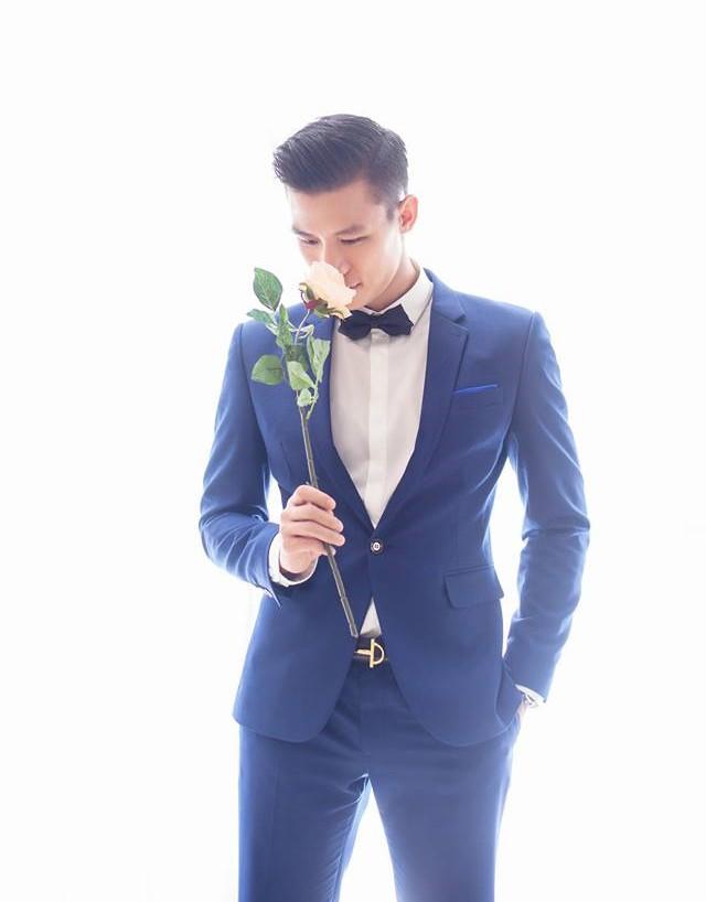 Hé lộ ảnh cưới đẹp lung linh của trung vệ Quế Ngọc Hải và bạn gái hoa khôi-1