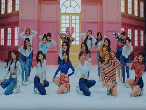 Tin được không: Fan TWICE có 1000 chỗ ngồi, BlackPink chỉ… 50 ghế tại SBS Gayo Daejun-4