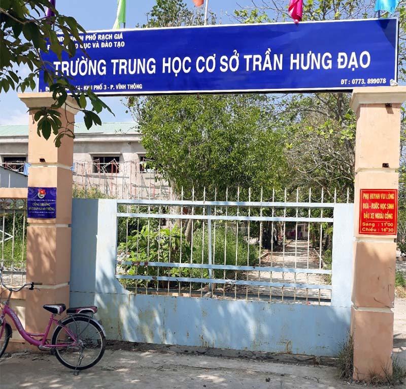 Buộc thôi học hai nữ sinh lớp 9 đánh dã man ba học sinh lớp 7-2