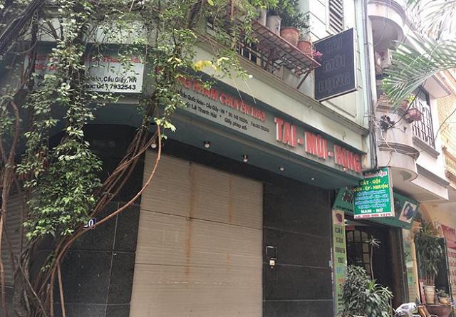 Hà Nội: Bé trai 23 tháng tuổi đi khám viêm mũi bị bác sĩ tát hằn bàn tay lên má-3