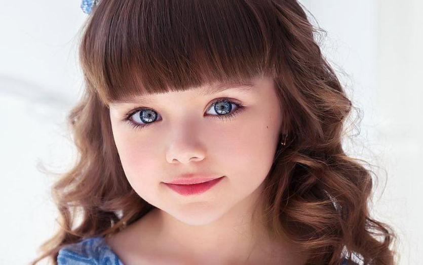 Cô bé 6 tuổi nổi đình đám tại Nga vì xinh như thiên thần-1