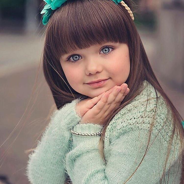 Cô bé 6 tuổi nổi đình đám tại Nga vì xinh như thiên thần-4