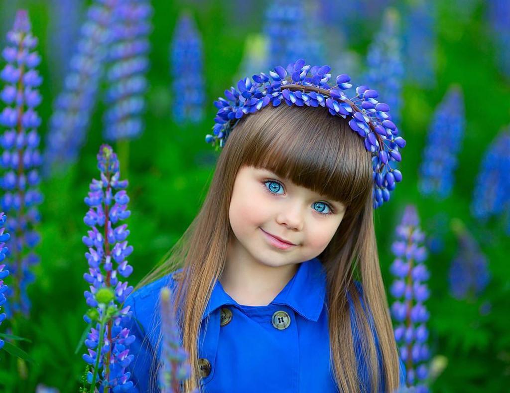 Cô bé 6 tuổi nổi đình đám tại Nga vì xinh như thiên thần-5