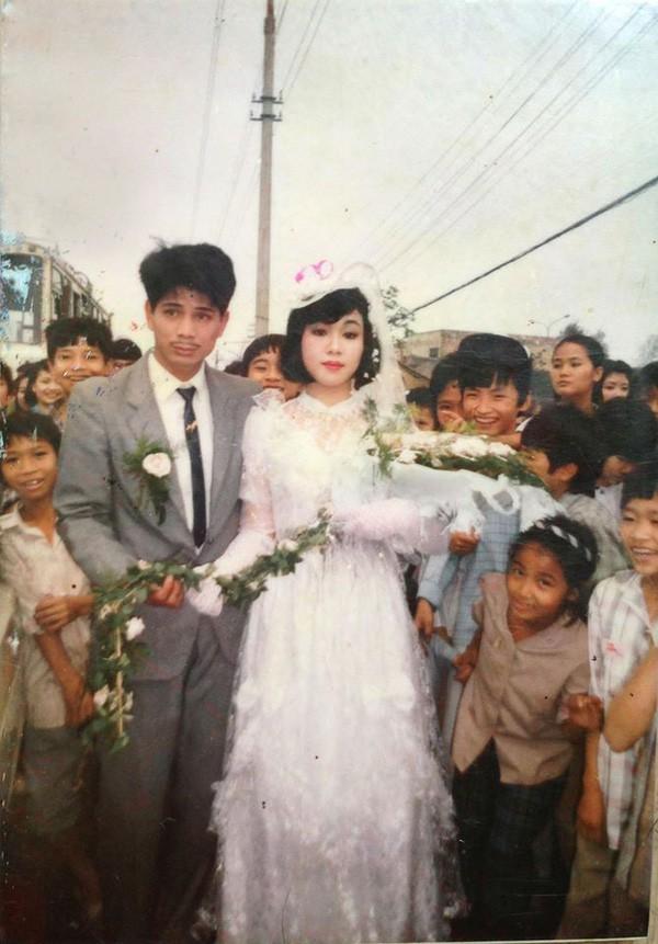 Giới trẻ Việt đua nhau khoe ảnh cưới thời ông bà anh khiến ai nhìn cũng mê-5