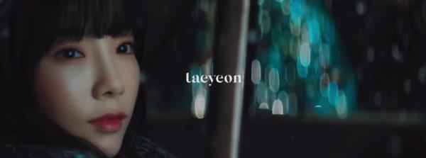 Taeyeon trở lại với MV giáng sinh đầy xúc động về tình cha con-4