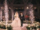Choáng ngợp đám cưới 'vạn hoa', cô dâu hạnh phúc trong bộ váy cưới đính 5.000 viên pha lê