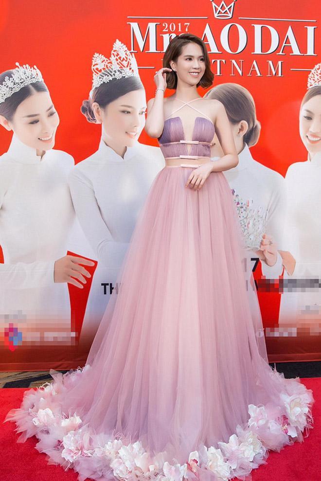 Ngọc Trinh dẫn đầu top sao mặc váy nhái ồn ào nhất năm 2017-1