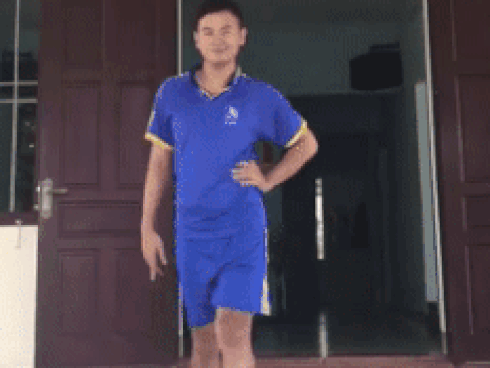 Hot boy trà sữa Lê Tấn Lợi thay đổi chóng mặt sau 1 năm trở thành Quán quân Thách thức danh hài-7