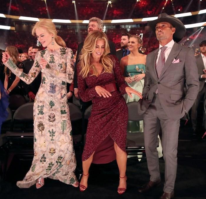 Những tình bạn đáng quý của các ngôi sao trên thế giới trong năm 2017-4