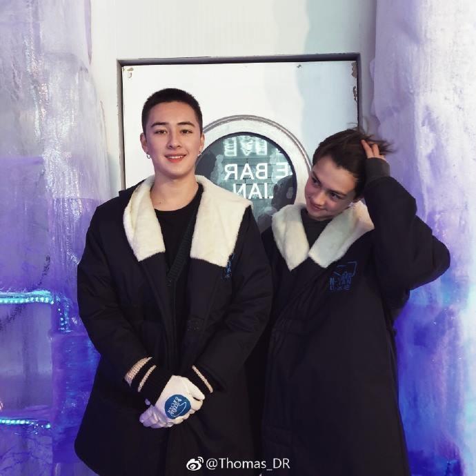 Cận cảnh nhan sắc thiên thần của cặp anh em Bỉ lai Trung cướp sạch trái tim chị em-1