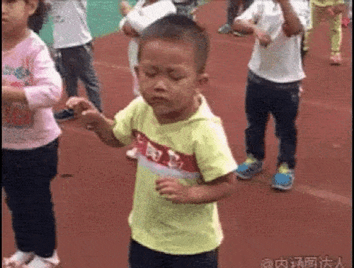 Chết cười với những pha ngủ gật không giống ai-4