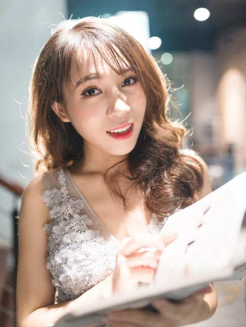 Từng bị gọi ‘khỉ đột Amazon’, cô gái 21 tuổi xuất hiện cực xinh đẹp sau thẩm mỹ-3