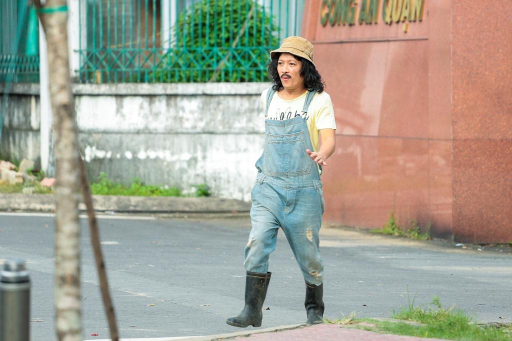 Quá đỗi sexy, hot girl Sam khiến Trường Giang không khỏi choáng váng-2