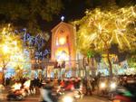 Những điểm sống ảo mùa Giáng sinh 'chưa bao giờ cũ' ở Hà Nội