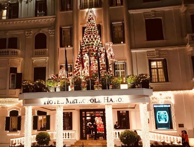 Những điểm sống ảo mùa Giáng sinh chưa bao giờ cũ ở Hà Nội-2