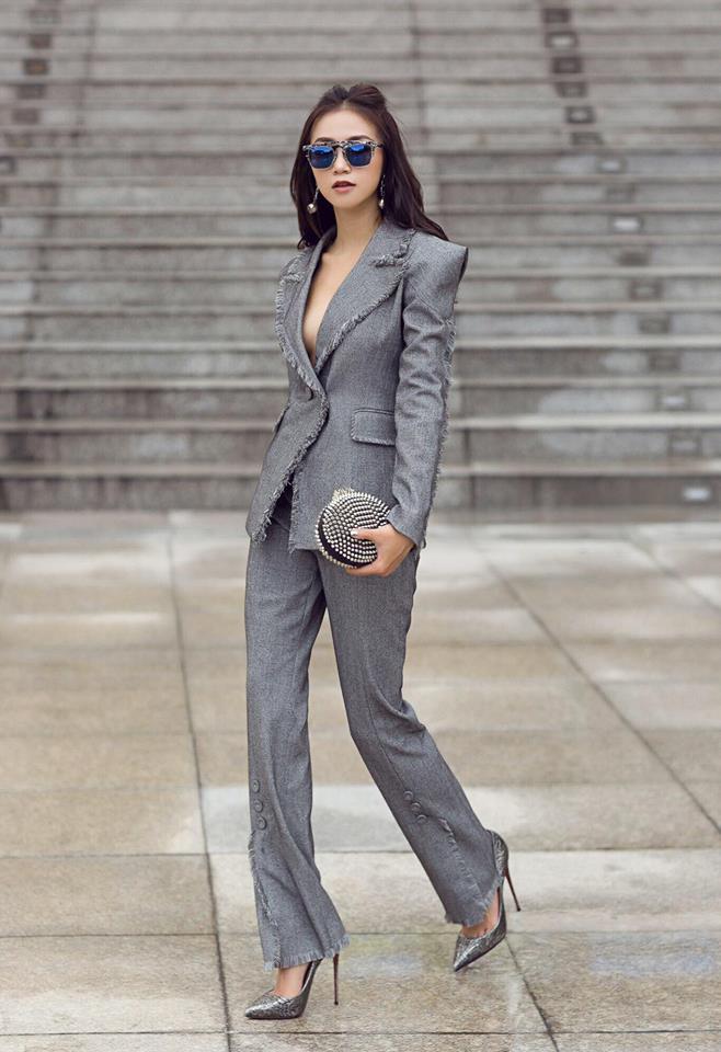 Hot girl - hot boy Việt 15/12: Hạnh Sino khoe giọng hát phía sau vô lăng khiến fan xao xuyến-3