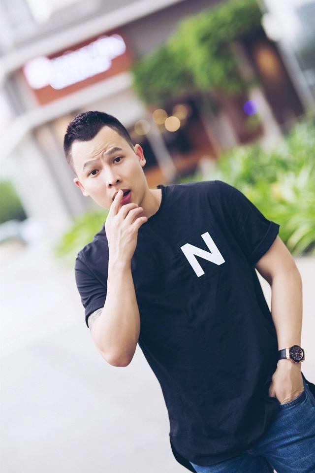 Vì sao Vũ Khắc Tiệp dù có sửa mặt nhưng vẫn chỉ dám cười chúm chím?-2