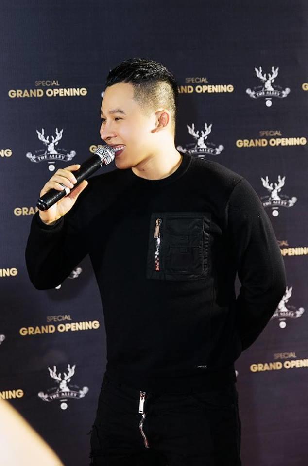 Vì sao Vũ Khắc Tiệp dù có sửa mặt nhưng vẫn chỉ dám cười chúm chím?-8