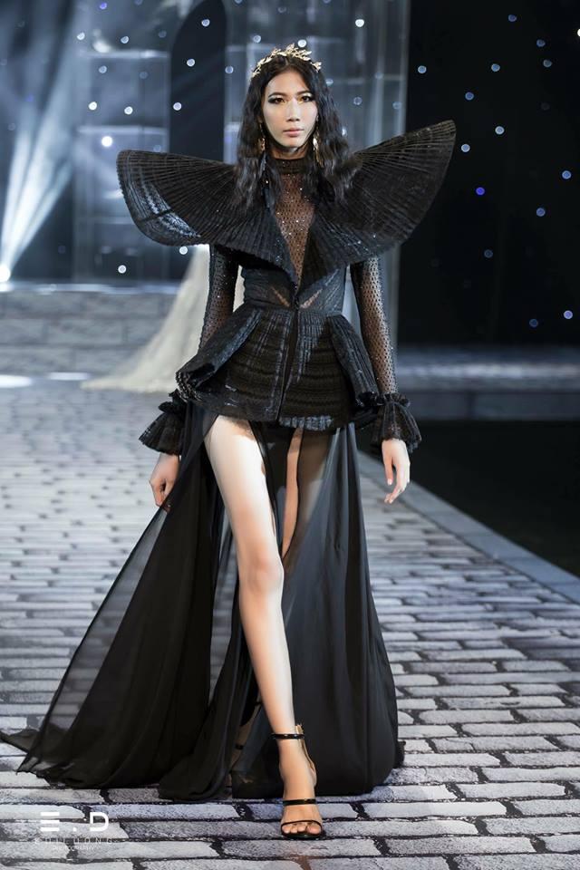 Không còn bộ xương di động, Cao Ngân tái xuất vóc dáng đầy đặn, catwalk tự tin như nữ thần-4