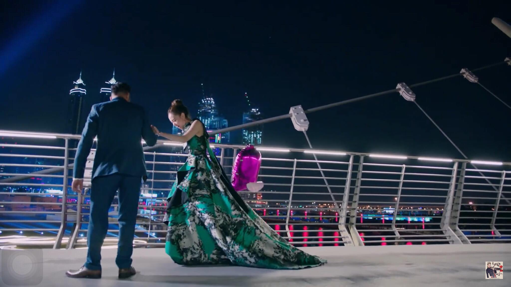 Không thích nhắc về nhau, bất ngờ Minh Hằng vẫn đụng váy áo Hồ Ngọc Hà trong MV mới-3