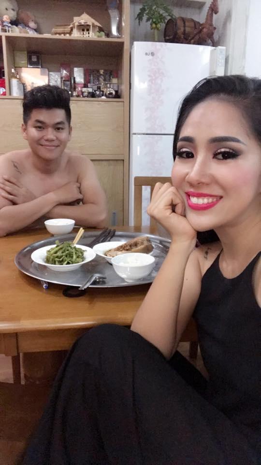 Tin sao Việt: Trấn Thành bị phát hiện ngủ gật trong thang máy-7