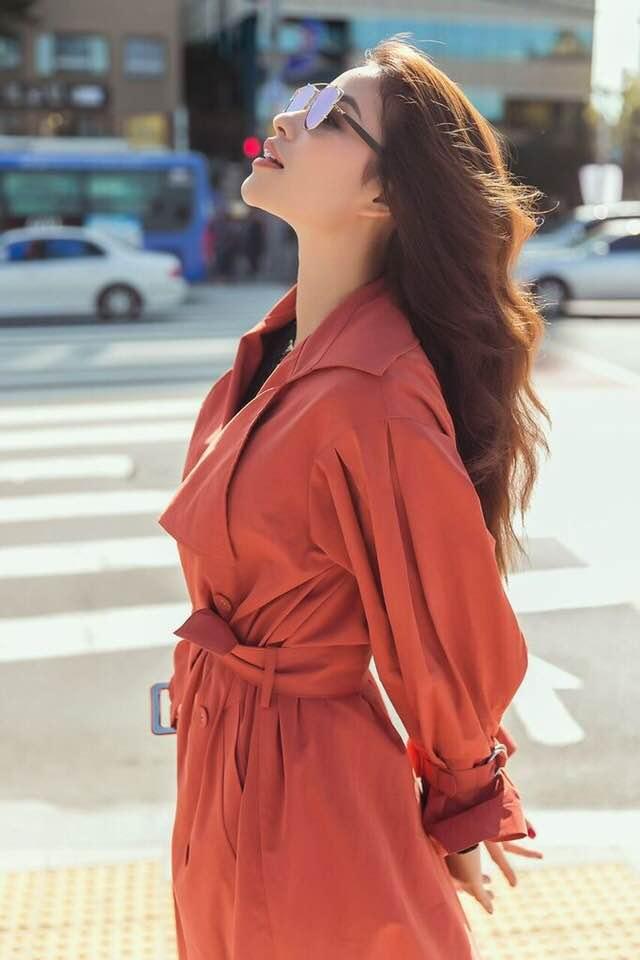 Tin sao Việt: Trấn Thành bị phát hiện ngủ gật trong thang máy-10