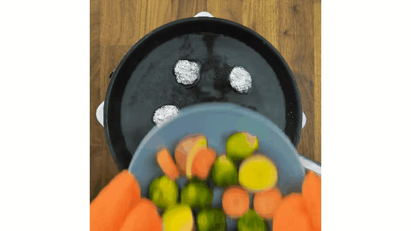 Chẳng may nhà không có xửng thì đây chính là cách hấp rau củ hoàn hảo nhất-2