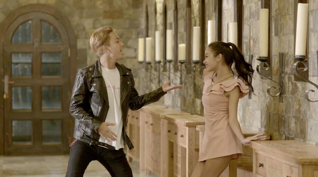 Glee: Cindy V lợi dụng Rocker Nguyễn và Hữu Vi quay clip nóng-7