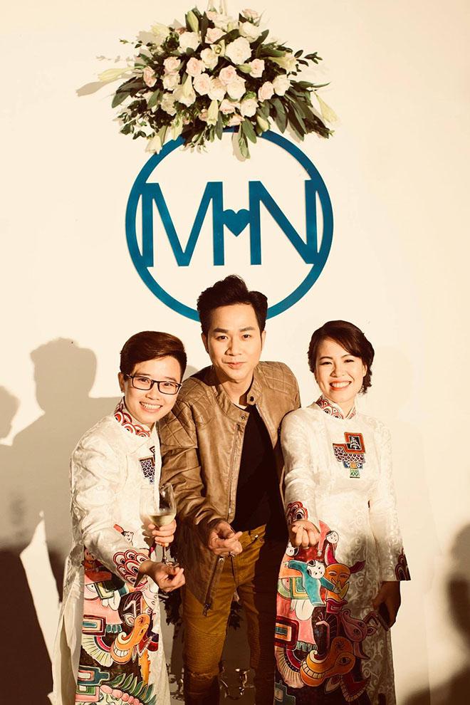 Cảm động đám cưới của cặp chuyển giới tại Hà Nội, Quách Tuấn Du tự nguyện hát miễn phí-1