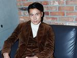 Sao Hàn 16/12: 'Tài tử điển trai nhất xứ Hàn' Jung Woo Sung quyến rũ ở tuổi 44