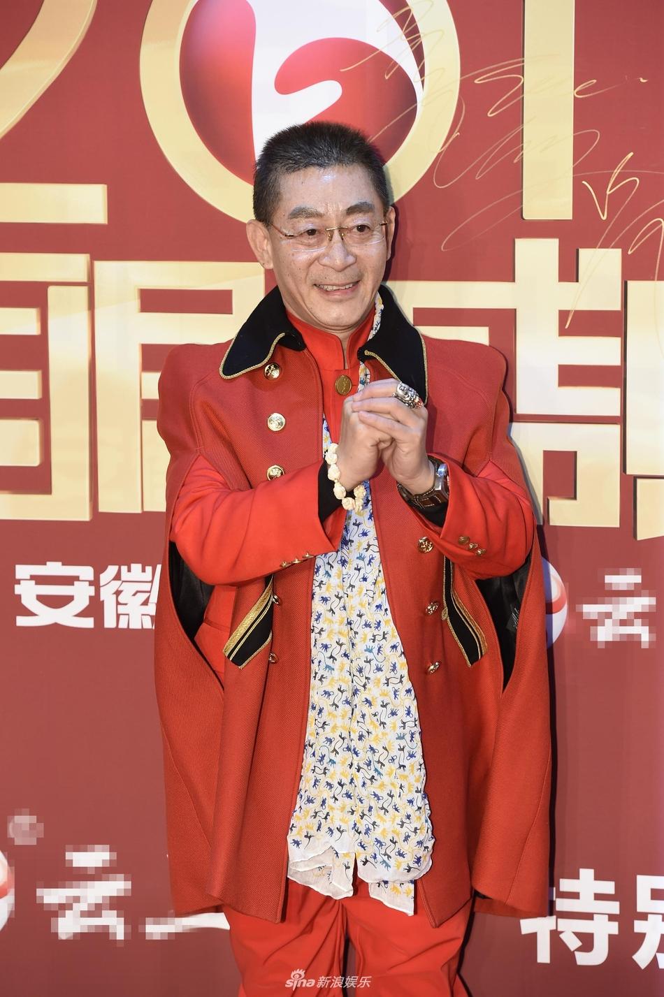 Lâm Y Thần bị chê kém sắc, mỹ nhân phim Kong nổi bật trên thảm đỏ-3