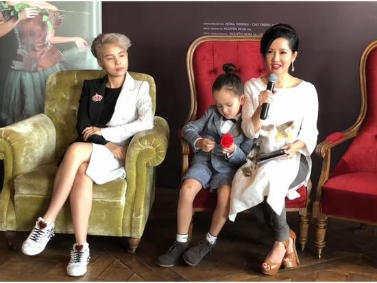 Hồng Nhung tiết lộ ngày xưa bị cư dân mạng ném đá chỉ vì Vũ Cát Tường