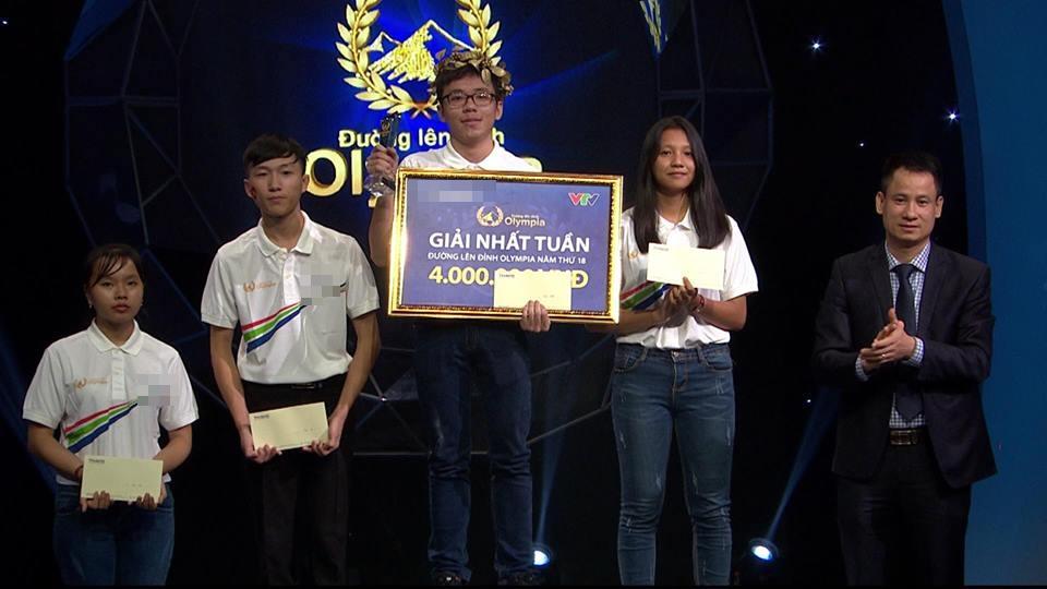 Từng thức trắng đêm tâm sự chuyện mới lớn, Quang Huy xuất sắc giành vòng nguyệt quế Olympia-2